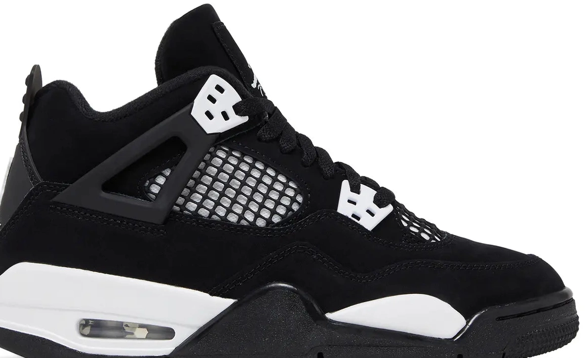 4 Thunder Jordan Retro GS White 0725